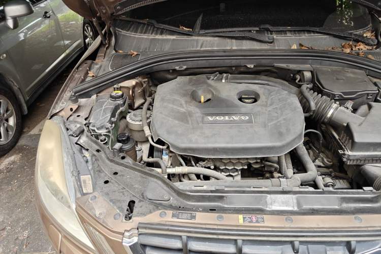 Used Volvo XC60 2013 T5 Zhiya Edition Engine Bay Right