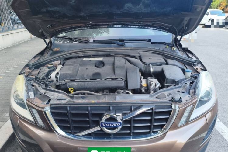 Used Volvo XC60 2013 T6 AWD Comfort Edition Engine Bay