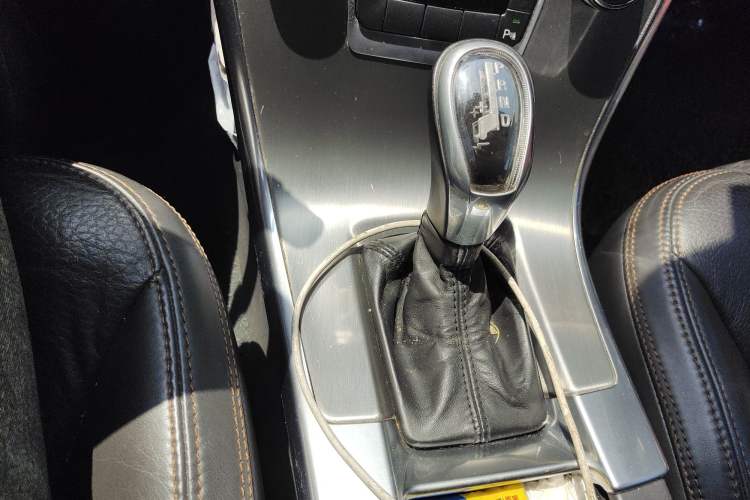 Used Volvo XC60 2013 T5 Comfort Edition Gear Lever