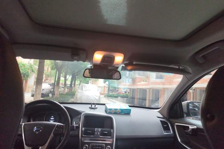 Used Volvo XC60 2013 T5 Comfort Edition Headliner
