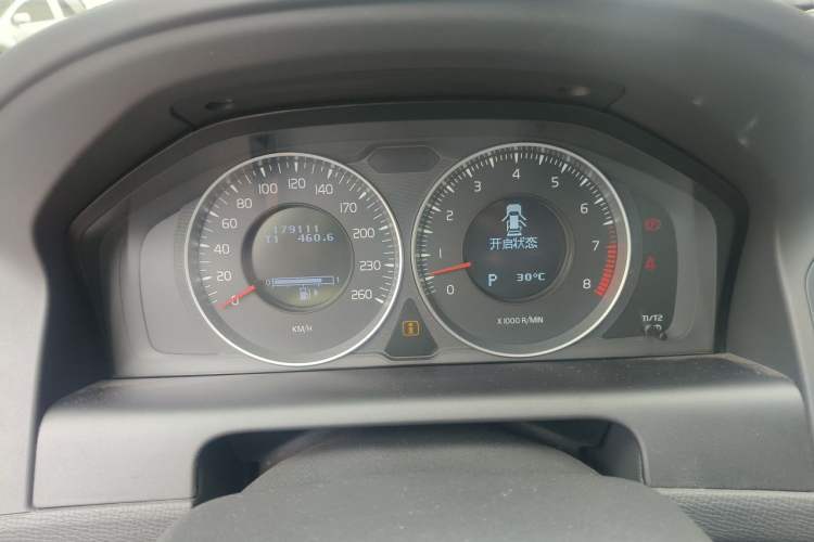 Used Volvo XC60 2013 T6 AWD Comfort Edition Instrument Cluster