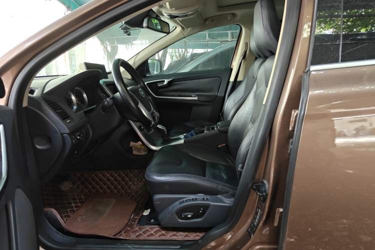 Used Volvo XC60 2013 T5 Zhiya Edition Left Front Seat