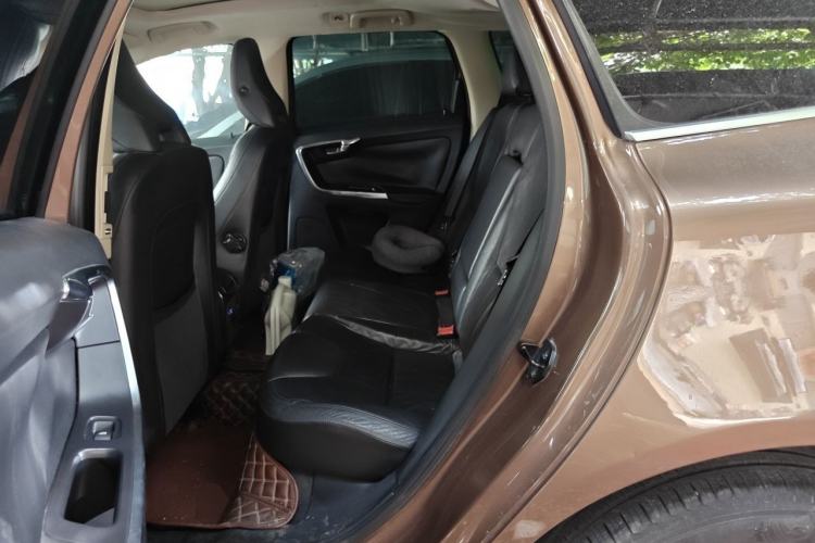 Used Volvo XC60 2013 T5 Zhiya Edition Left Rear Seat