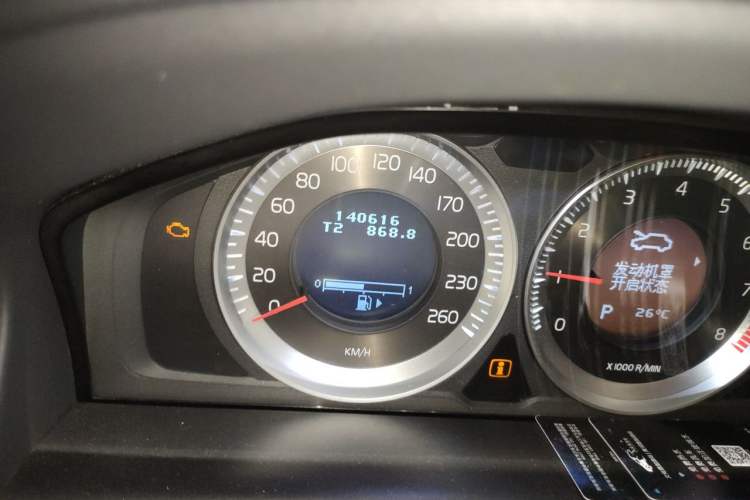 Used Volvo XC60 2013 T5 Zhiya Edition Odometer Close Up