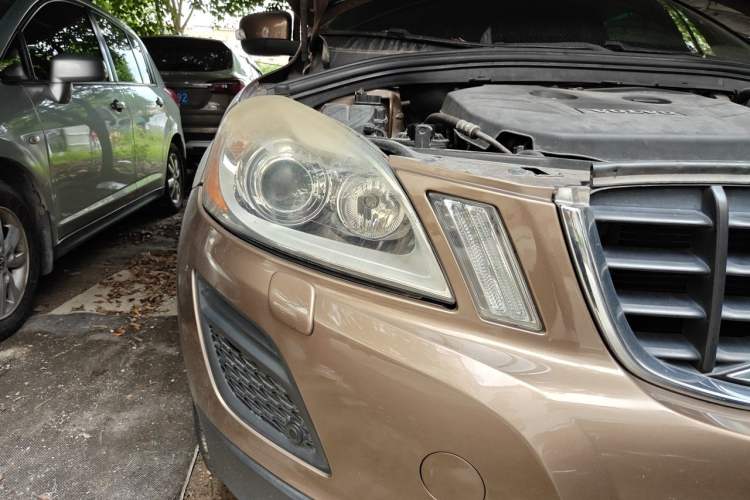Used Volvo XC60 2013 T5 Zhiya Edition Right Front Headlight