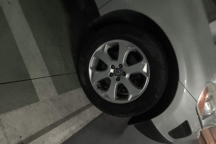 Used Volvo XC60 2013 T5 Zhiya Edition Right Front Wheel Hub