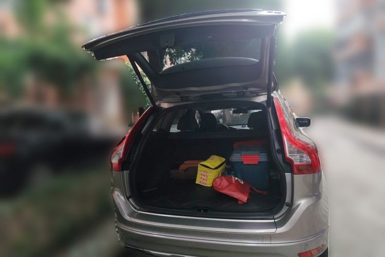Used Volvo XC60 2013 T5 Comfort Edition Trunk