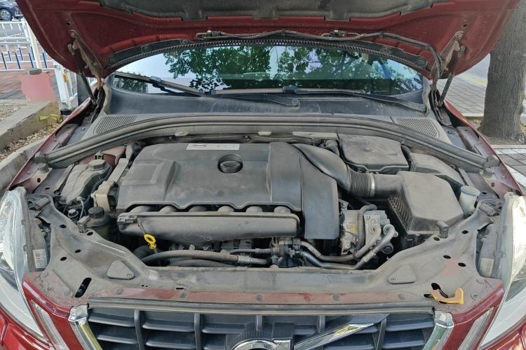 Used Volvo XC60 2013 T6 AWD Comfort Edition Engine Bay