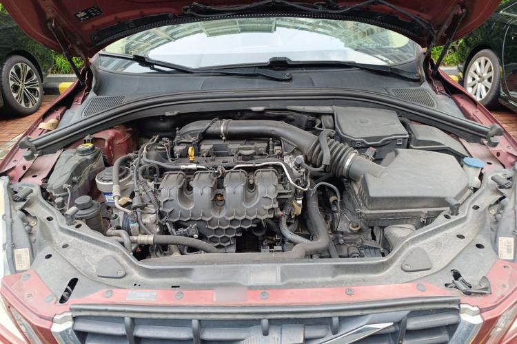 Used Volvo XC60 2013 T5 Comfort Edition Engine Bay