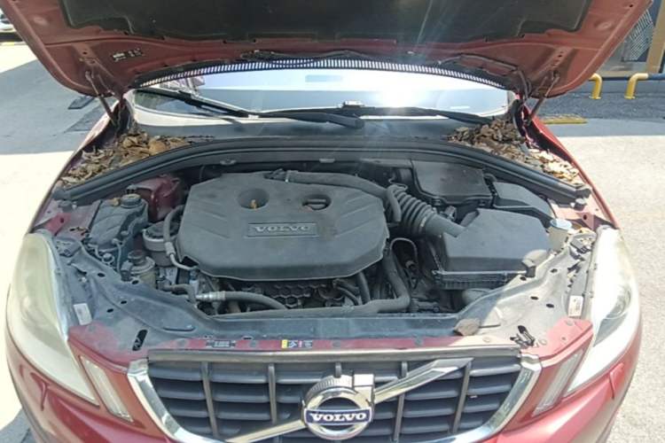 Used Volvo XC60 2013 T5 Comfort Edition Engine Bay