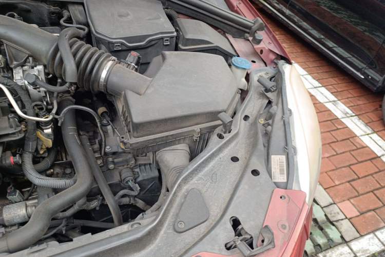 Used Volvo XC60 2013 T5 Comfort Edition Engine Bay Left