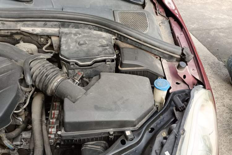 Used Volvo XC60 2013 T5 Comfort Edition Engine Bay Left