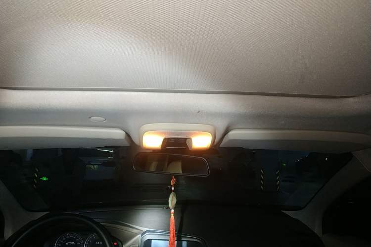 Used Volvo XC60 2013 T5 Comfort Edition Headliner
