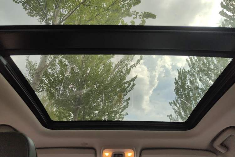 Used Volvo XC60 2013 T5 Comfort Edition Headliner