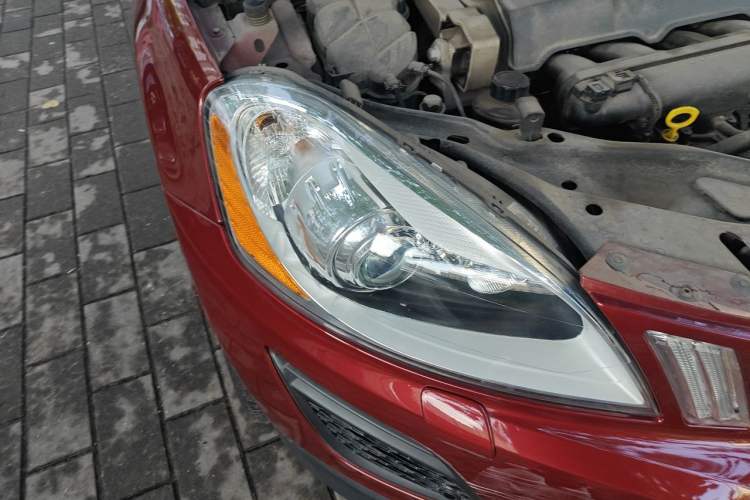 Used Volvo XC60 2013 T6 AWD Comfort Edition Right Front Headlight