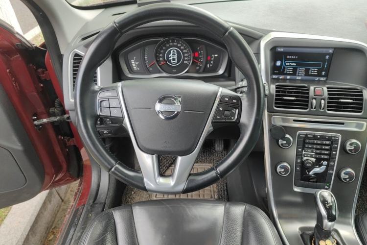 Used Volvo XC60 2013 T5 Comfort Edition Steering Wheel