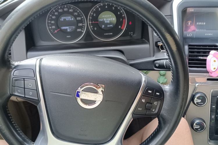 Used Volvo XC60 2013 T5 Comfort Edition Steering Wheel