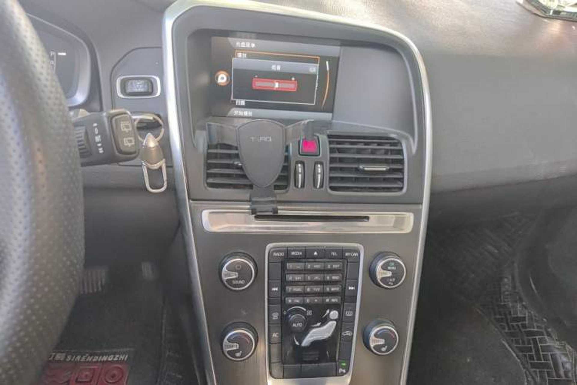 Used Volvo XC60 2013 T5 Zhiya Edition Audio And AC Panel