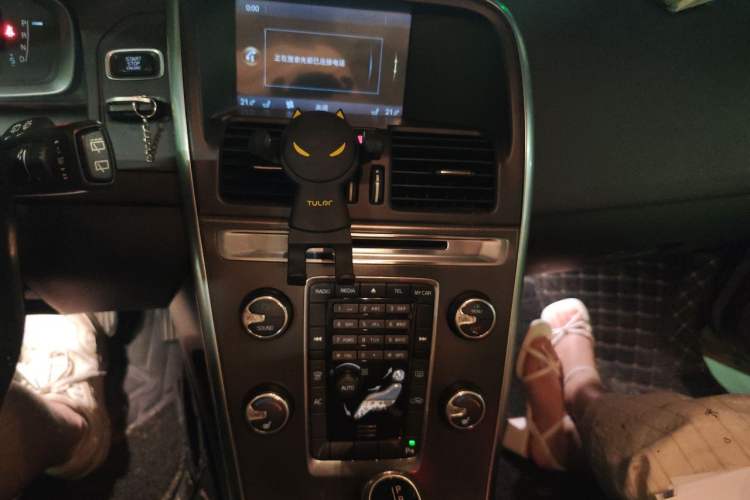 Used Volvo XC60 2013 T5 Zhiya Edition Audio And AC Panel
