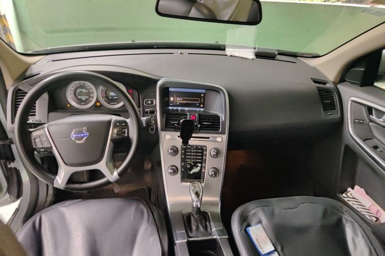Used Volvo XC60 2013 T5 Zhiya Edition Center Console