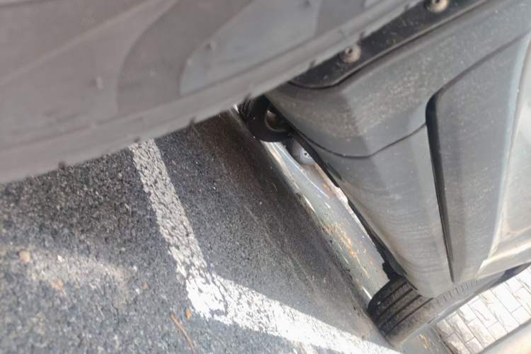 Used Volvo XC60 2013 T5 Comfort Edition Chassis Front Left