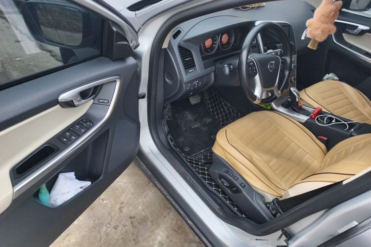 Used Volvo XC60 2013 T5 Comfort Edition Driver Seat