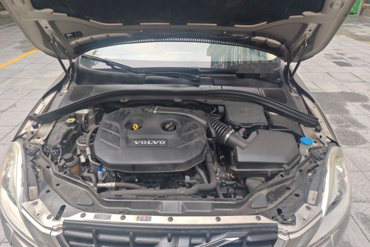 Used Volvo XC60 2013 T5 Comfort Edition Engine Bay