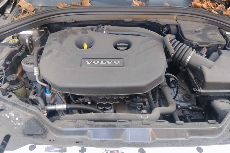 Used Volvo XC60 2013 T5 Comfort Edition Engine Bay