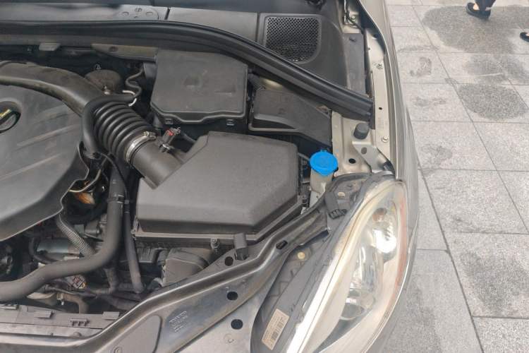 Used Volvo XC60 2013 T5 Comfort Edition Engine Bay Left