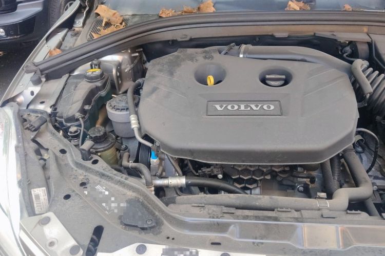 Used Volvo XC60 2013 T5 Comfort Edition Engine Bay Right