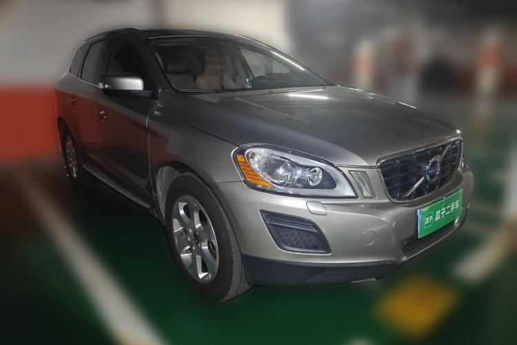 Used Volvo XC60 2013 T5 Zhiya Edition Front Right 45 Deg