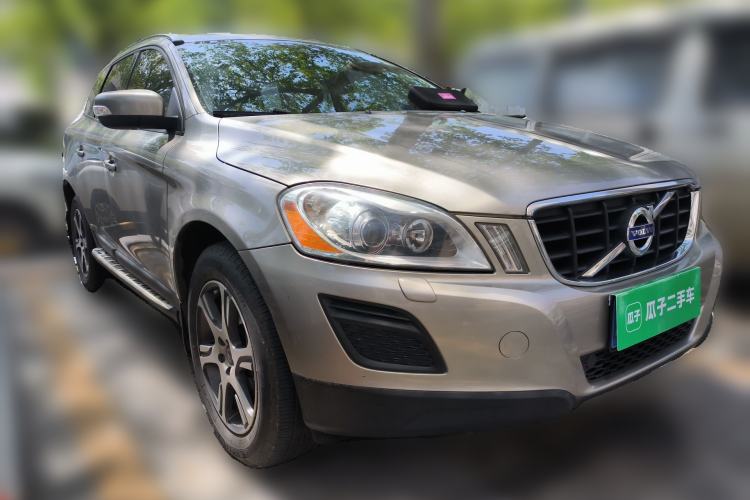 Used Volvo XC60 2013 T5 Comfort Edition Front Right 45 Deg