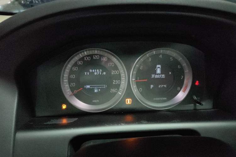 Used Volvo XC60 2013 T5 Zhiya Edition Instrument Cluster