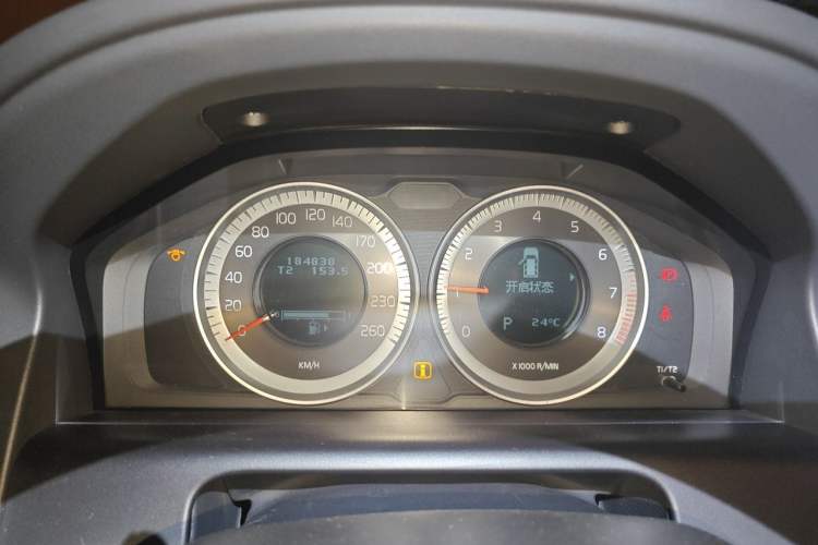 Used Volvo XC60 2013 T5 Zhiya Edition Instrument Cluster