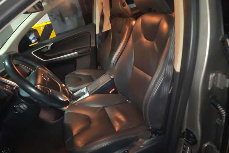 Used Volvo XC60 2013 T5 Comfort Edition Left Front Seat