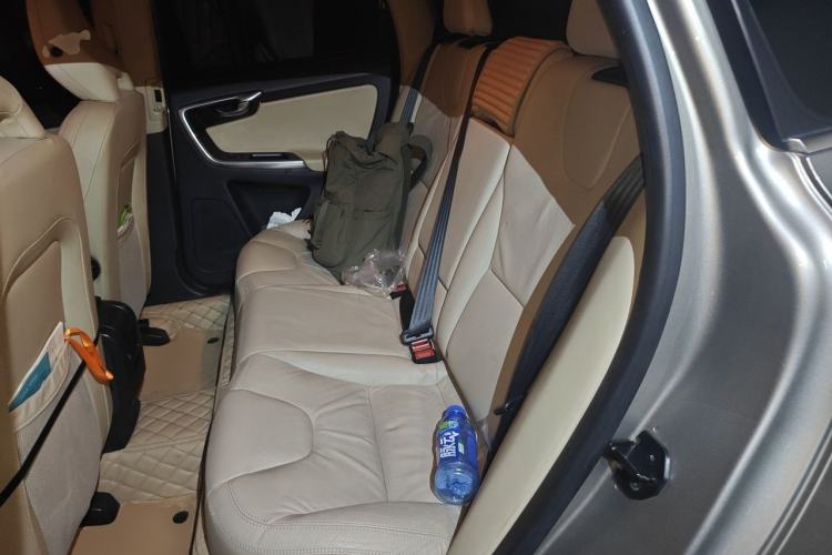 Used Volvo XC60 2013 T5 Zhiya Edition Left Rear Seat