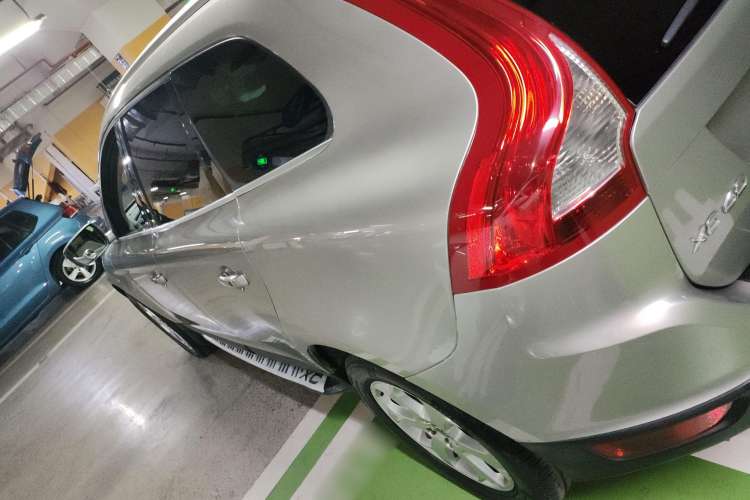 Used Volvo XC60 2013 T5 Zhiya Edition Left Side