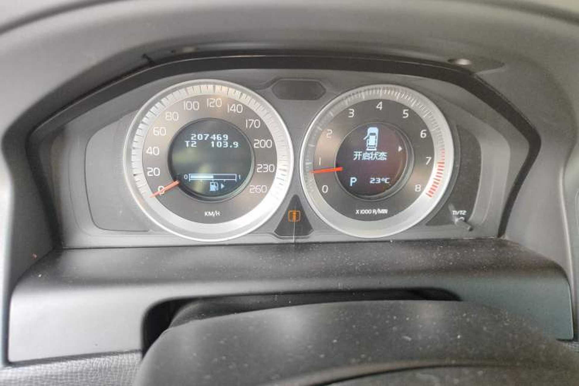 Used Volvo XC60 2013 T5 Zhiya Edition Odometer Close Up