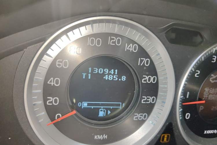 Used Volvo XC60 2013 T5 Zhiya Edition Odometer Close Up