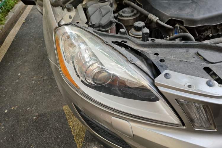 Used Volvo XC60 2013 T5 Comfort Edition Right Front Headlight