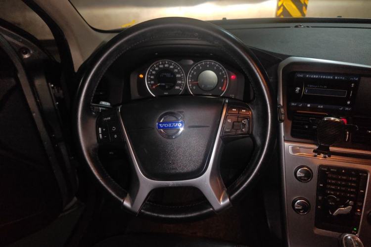 Used Volvo XC60 2013 T5 Comfort Edition Steering Wheel