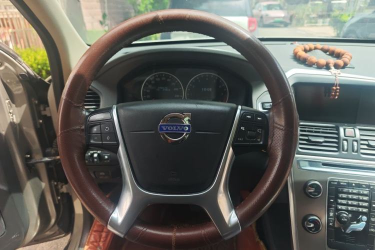 Used Volvo XC60 2013 T5 Comfort Edition Steering Wheel