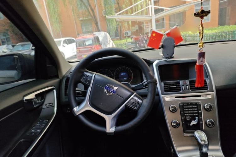 Used Volvo XC60 2013 T5 Comfort Edition Steering Wheel