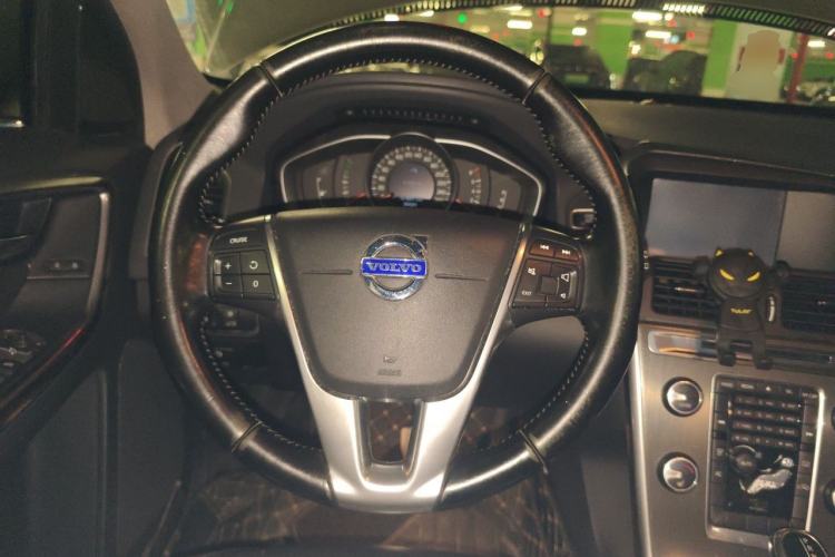 Used Volvo XC60 2013 T5 Zhiya Edition Steering Wheel