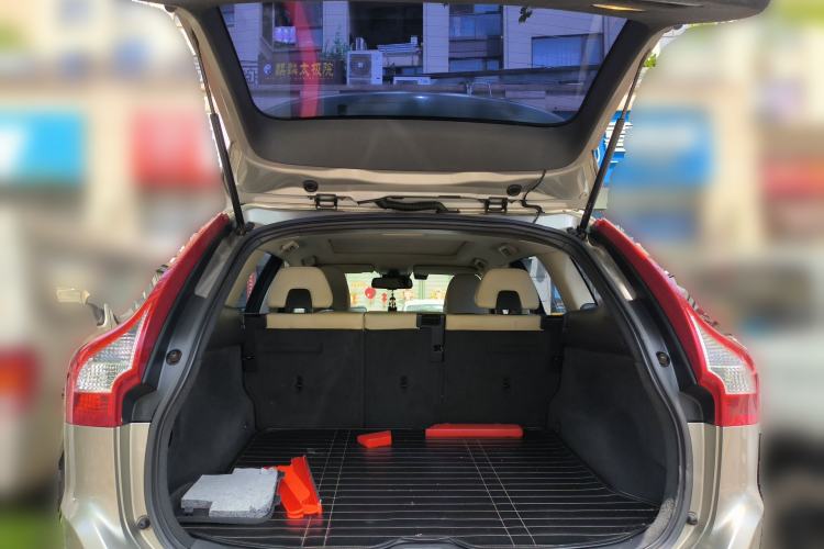 Used Volvo XC60 2013 T5 Comfort Edition Trunk