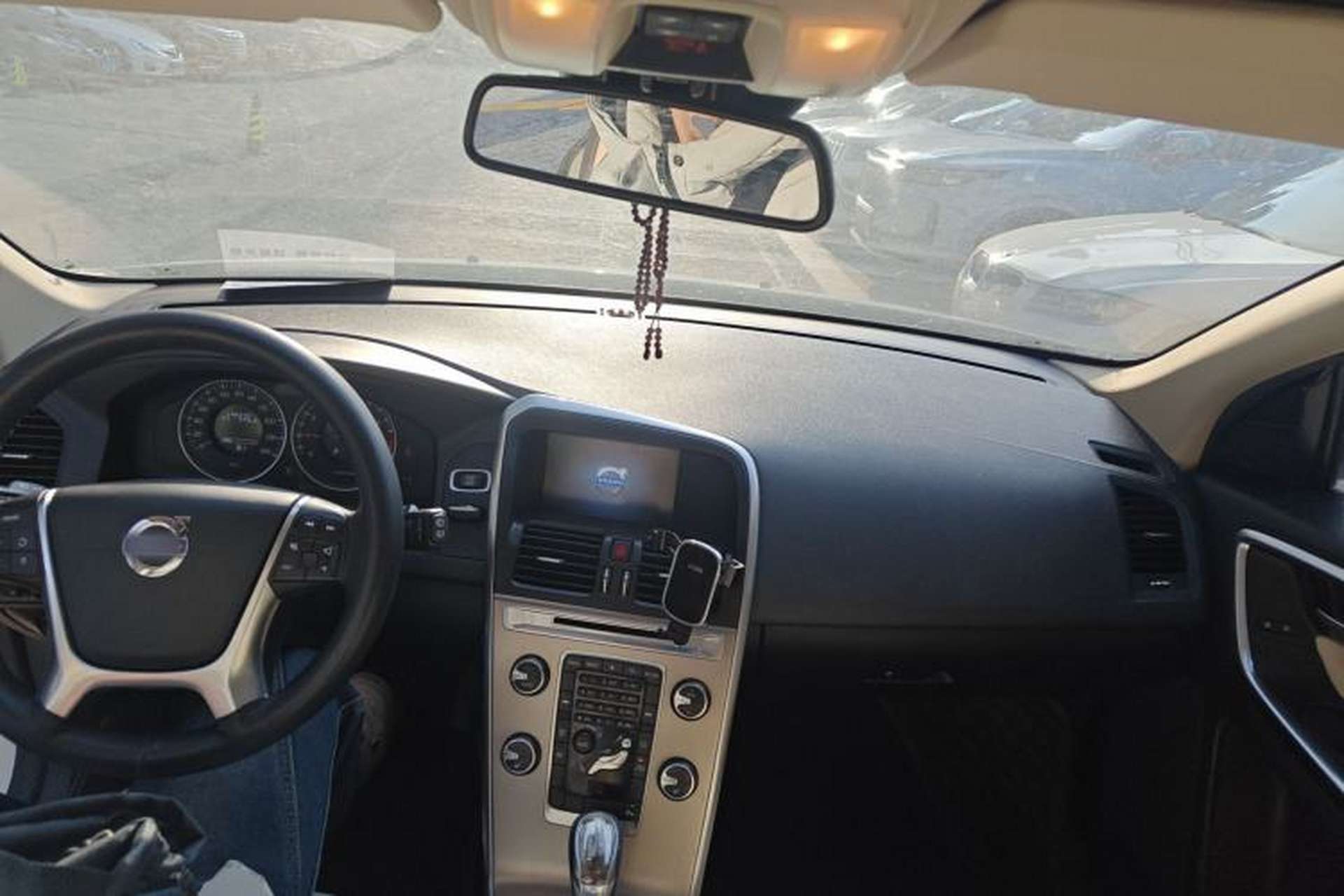 Used Volvo XC60 2013 T5 Comfort Edition Center Console