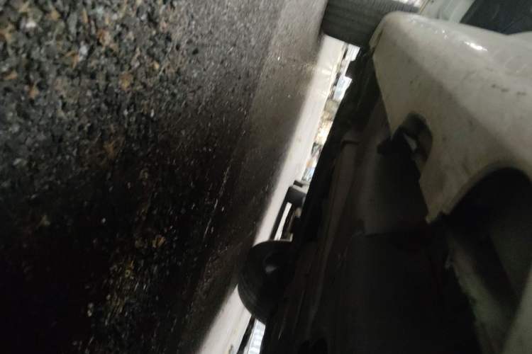 Used Volvo XC60  Chassis Front Left