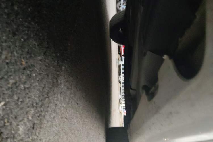 Used Volvo XC60  Chassis Front Right