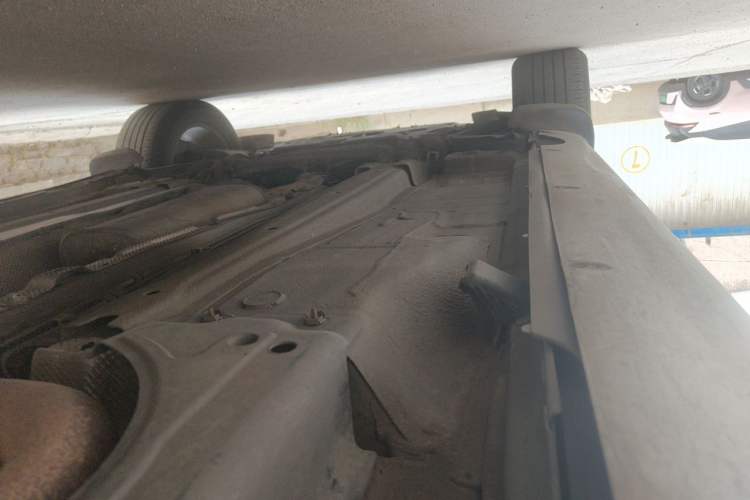 Used Volvo XC60 2013 T5 Comfort Edition Chassis Rear Left