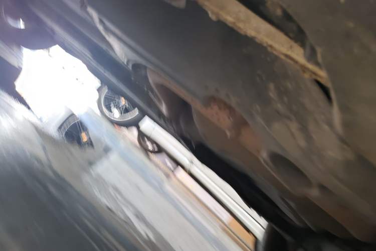 Used Volvo XC60 2013 T5 Comfort Edition Chassis Rear Left